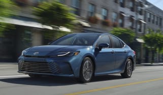 Toyota Camry 2024 official - front tracking